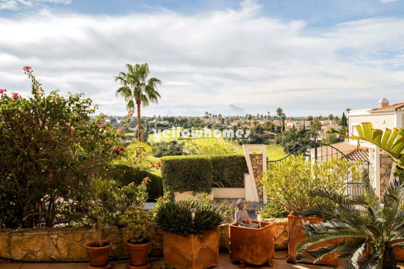 2-bed apartment on a well known golf course near Carvoeiro, Algarve